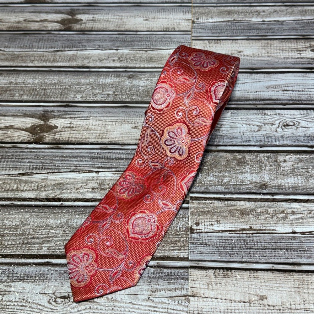 Saks Fifth Avenue BLACK Necktie Mens OS Red Floral Paisley 100% Silk Jacquard